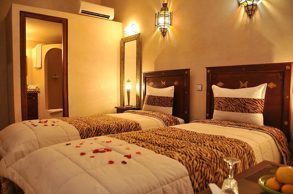 Riad Lila contacts